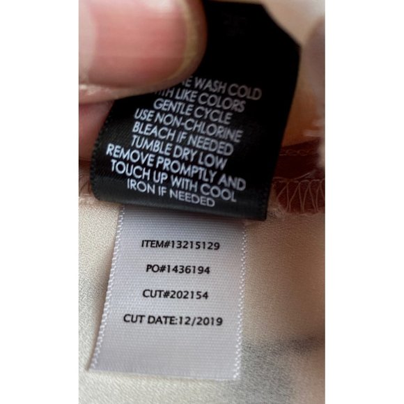 Torrid Multi Watercolor Georgette Zip Front Top Size 1 - Picture 6 of 6